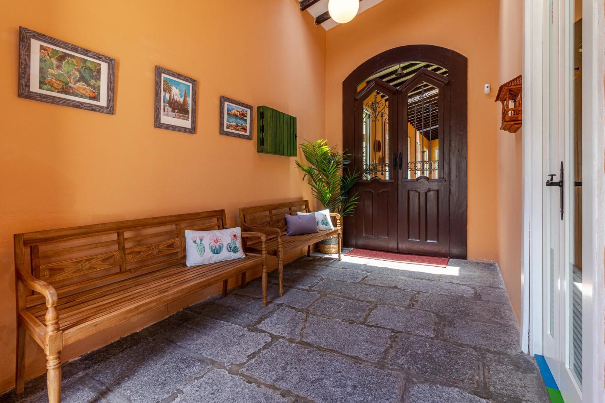 Casona Gildana: Historia, Patrimonio/E-Working Villa Arucas Exterior photo